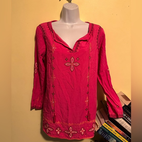 C. Wonder Pink Embroidered Top Size 4 - Picture 2 of 9
